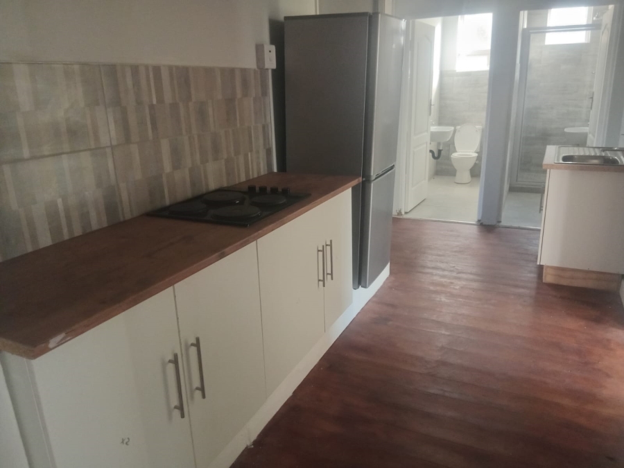 To Let 1 Bedroom Property for Rent in Southernwood Eastern Cape